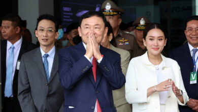 Thai Ex-Prime Minister Returns From Exile Amid Growing Political Chaos
