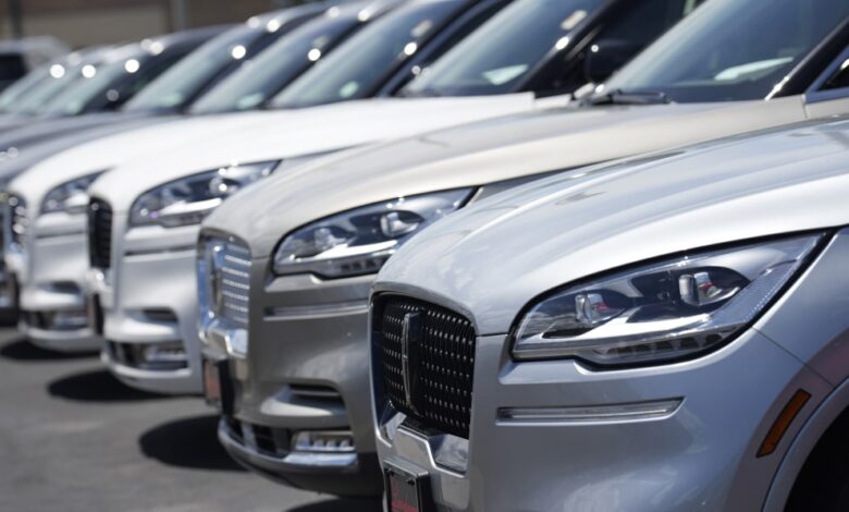 July inflation report: New and used car prices keep falling
