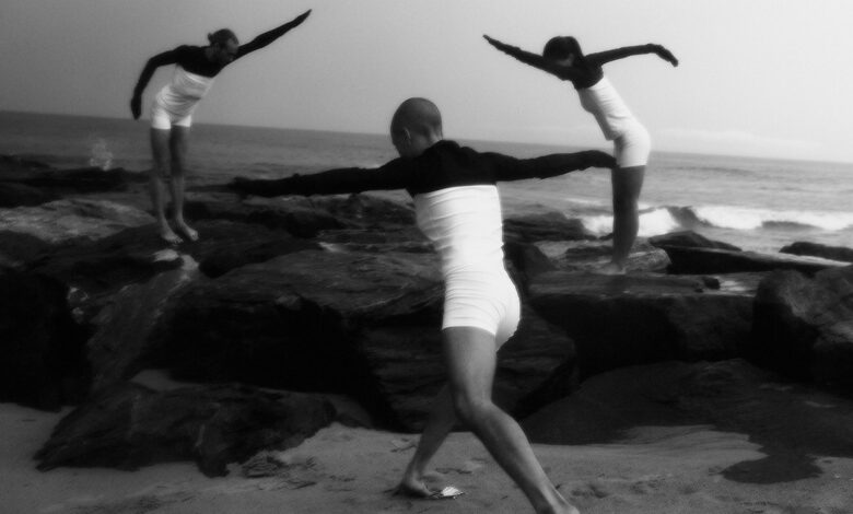 With Beach Sessions, Merce Cunningham’s 1991 Beach Birds and Sarah Michelson Head to Rockaway