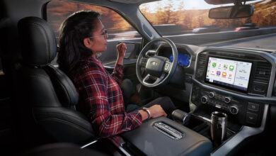 Ford to install hands-off driving hardware in more vehicles, sell subscriptions