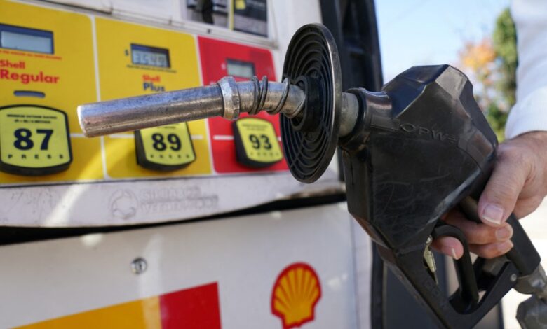 Gas prices are rising (again), with heat and supply cuts to blame