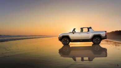 GMC Hummer EV efficiency, Honda and Acura NACS, AI and solar EVs: Today’s Car News