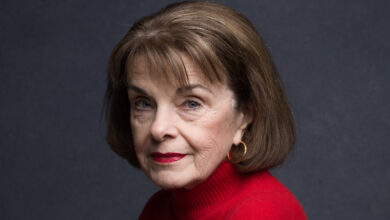 Dianne Feinstein, 90, Dies; Oldest Sitting Senator and Fixture of California Politics