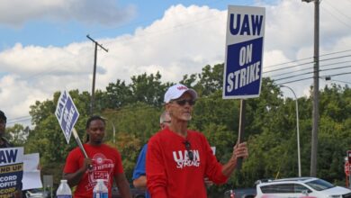UAW strike: Michigan Assembly workers hope to make history, with cheers and smiles