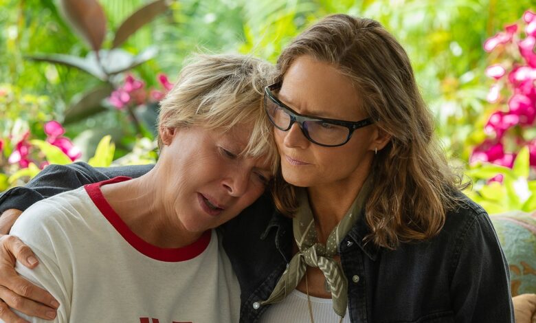 Annette Bening and Jodie Foster Are Major Oscar Contenders for 'Nyad'
