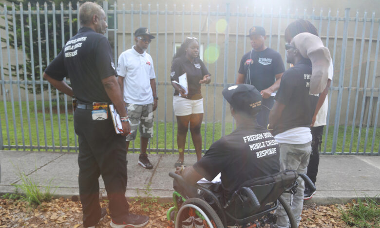 Peacemakers work to prevent gun violence in South Florida : Shots