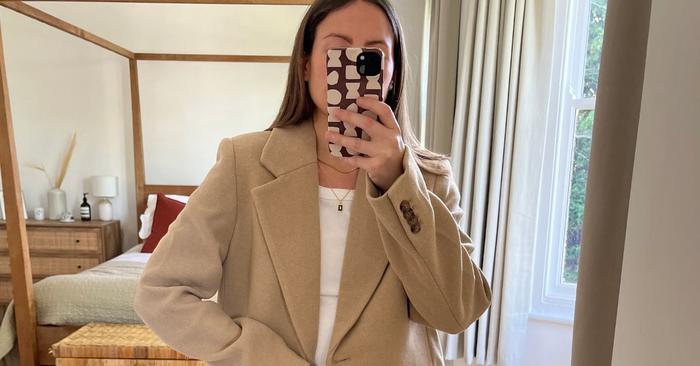 H&M's Single-Breasted Blazer Is Sure to Sell Out Again, Fast