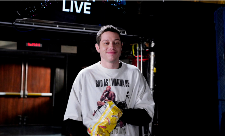 Pete Davidson, Taylor Swift, and Travis Kelce Welcome Us Back to ‘SNL’