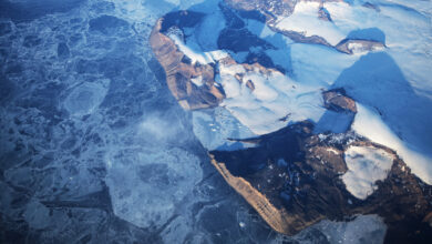 Antarctic ice is disappearing, threatening massive sea level rise : NPR