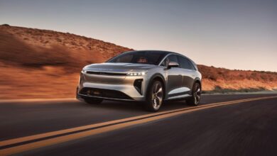 2025 Lucid Gravity Is Queen Of The Electric SUVs With A 440-Mile Range