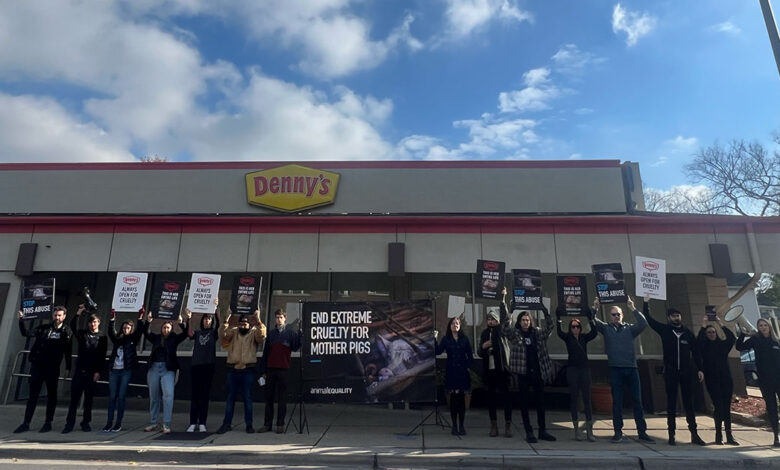 Protesting Denny’s Cruelty: Chicago’s Weekend of Actions