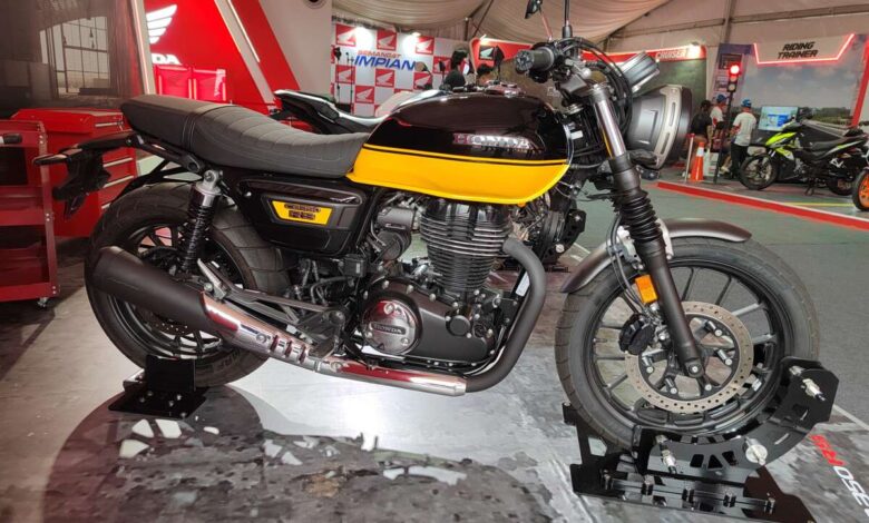 Honda CB350RS seen at Malaysia MotoGP Sepang