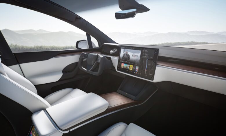 Canoo electric pickup, Polestar 4 from Korea, Tesla yoke and airbags: Today’s Car News