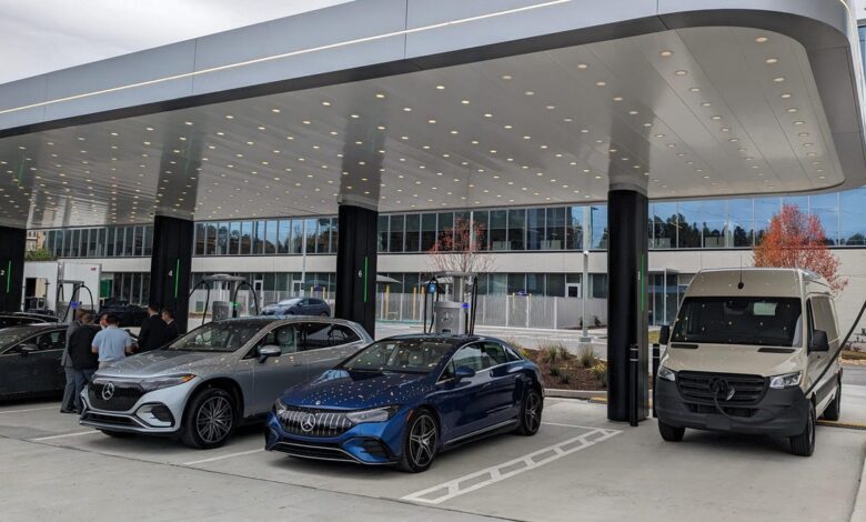Mercedes-Benz's First Charging Hub Is Officially Open, And Your Local Buc-ee's Could Be Next