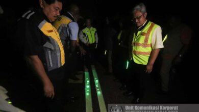 Hulu Langat receives glow in the dark road markings