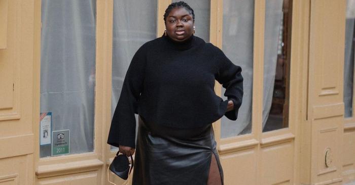 4 Black Jumper Outfits For 2023 That Are So Easy and Chic