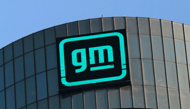 UAW ratifies labor deal with General Motors