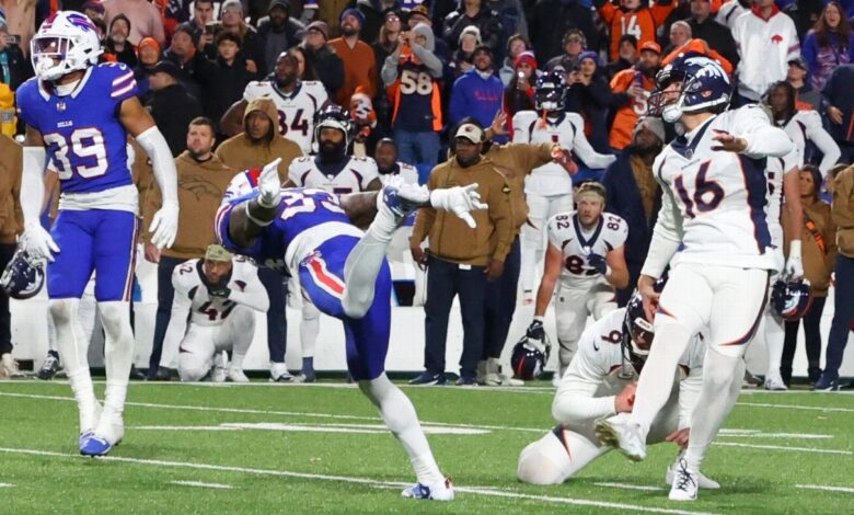 Bills rue 'inexcusable' 12 men on field penalty in loss to Broncos