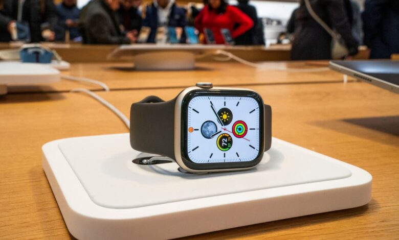 Apple Watch import ban temporarily stopped by U.S. appeals court