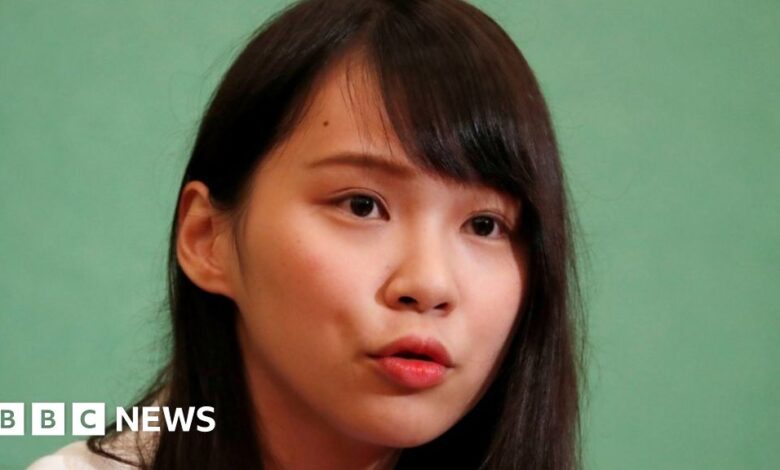 Hong Kong: Protest leader Agnes Chow jumps bail