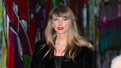 Taylor Swift Gears up for Chiefs Game After Week of Jabs from Commentators, Author
