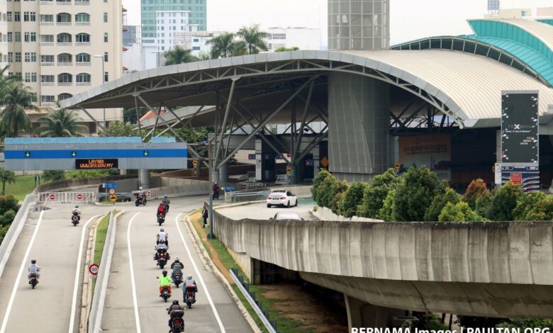 Contra lanes to be activated at Causeway, Second Link during peak hours for Christmas and New Year period