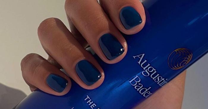 10 Navy Nail Designs That Make for a Chic Christmas Manicure