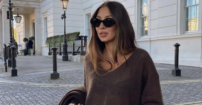 V-Neck Jumpers Are Having A Major Comeback This Season