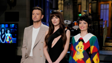 Dakota Johnson Roasts Justin Timberlake’s “Comeback” on ‘SNL’