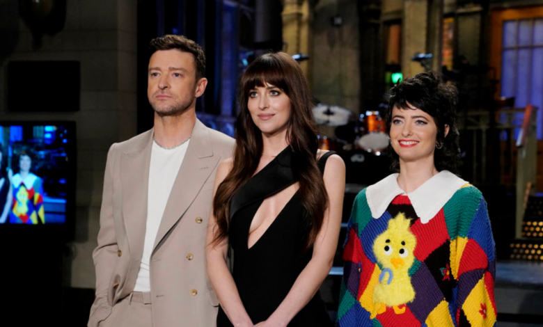 Dakota Johnson Roasts Justin Timberlake’s “Comeback” on ‘SNL’