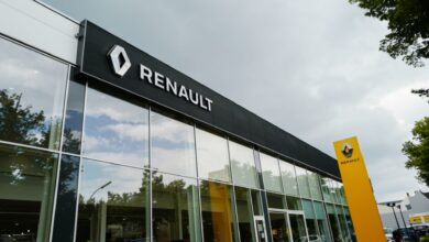 Renault shares up 6% as carmaker plans dividend hike