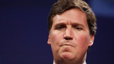 Tucker Carlson Pops Up in Moscow, Generating Speculation About a Possible Putin Interview