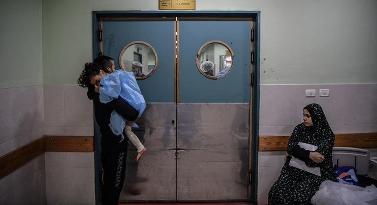 Gaza: UN health agency warns over continuing attacks on healthcare