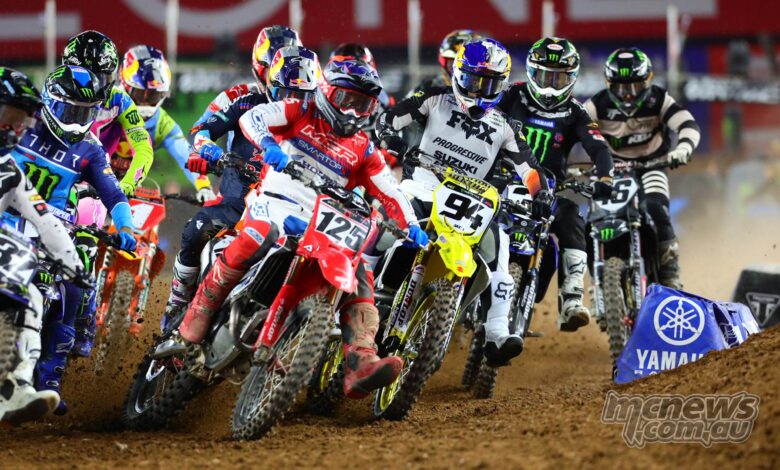 Blow by blow reports from the 250-450 AMA SX Glendale Mains