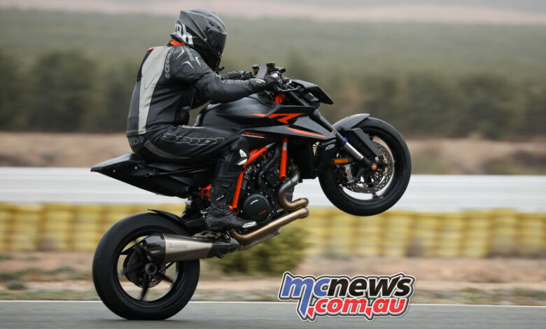 2024 KTM Super Duke 1390 Review | Motorcycle Test