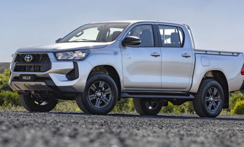 2024 Toyota HiLux V-Active Technology: Mild-hybrid HiLux price and specs