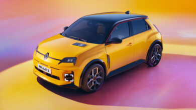 Renault's hot hatch for Europe costs less than any US-market EV