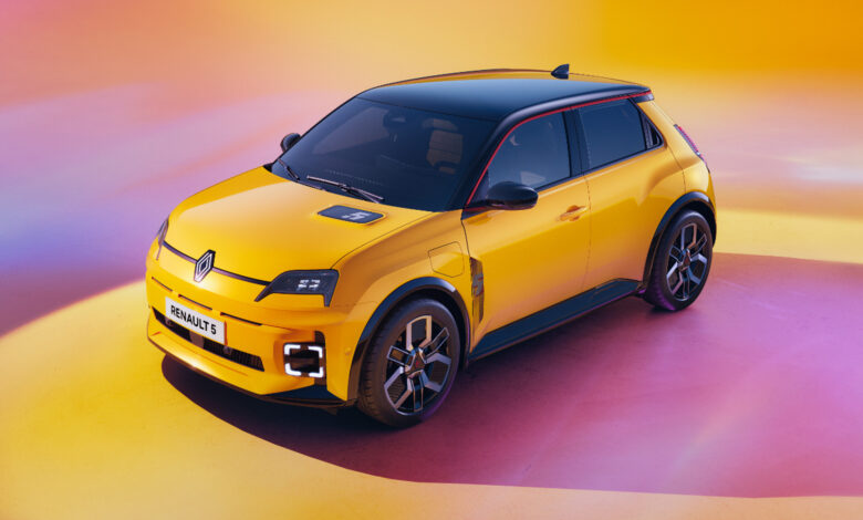 Renault's hot hatch for Europe costs less than any US-market EV