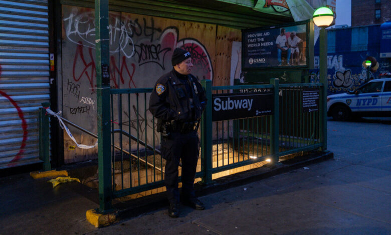 Man Is Shot Dead on Subway Train in the Bronx