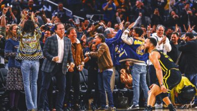 Steph Curry hits game-winning 3-pointer to lift Warriors past Suns