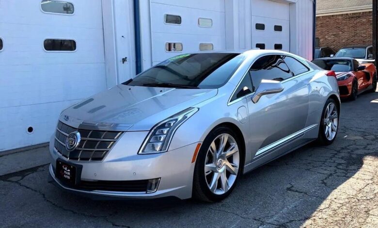 This $13,000 Cadillac ELR could be the PHEV deal of the year