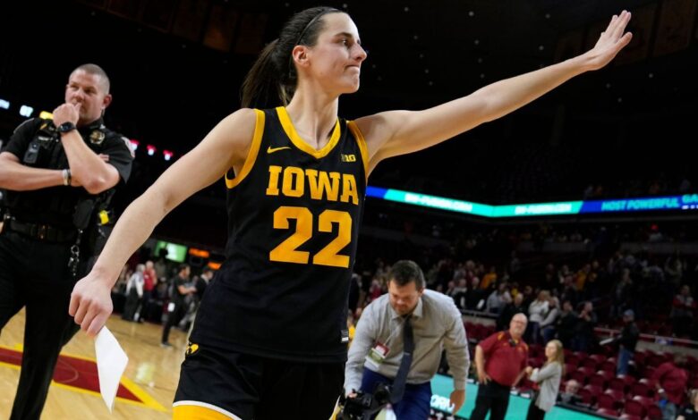 Iowa's Caitlin Clark declares for WNBA draft: What to know