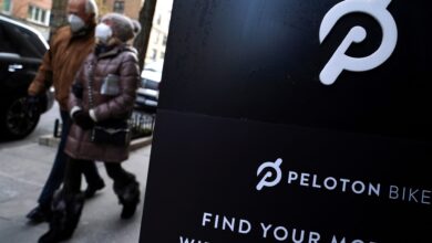 Peloton removes free app memberships