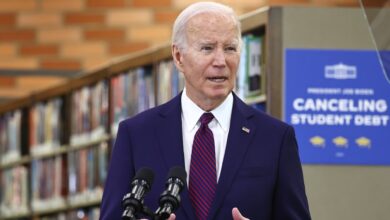 How Biden's new student debt forgiveness plan differs from his first plan
