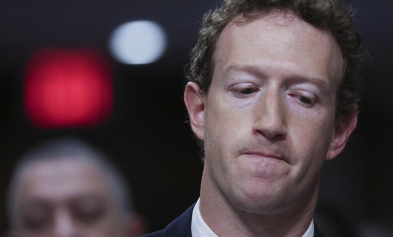 Meta lost 200 billion USD in value, Zuckerberg focused on AI, metaverse