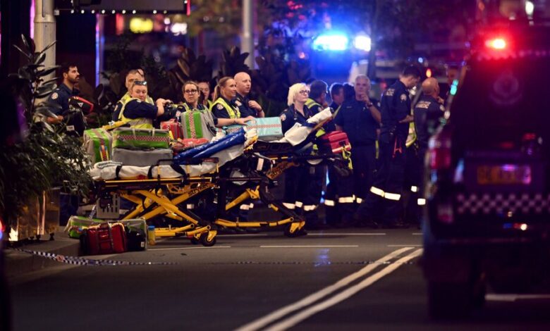 6 Killed in stabbing at Sydney Mall: Live updates