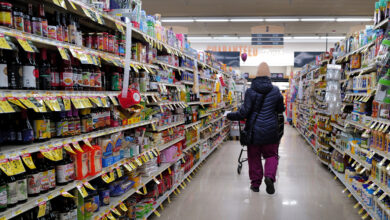 Why experts say inflation is relatively low but voters feel differently : NPR