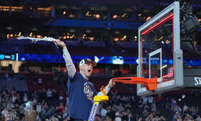 Dan Hurley plans to stay at UConn, aiming for 'dynasty in modern times'