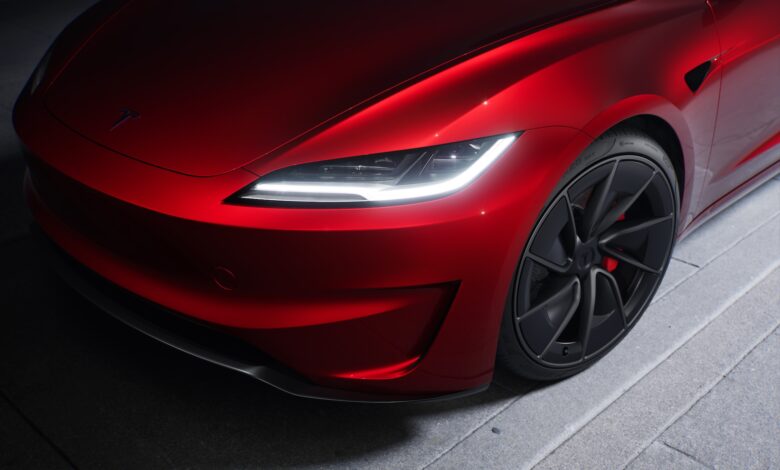 Tesla Model 3 Performance offers adaptive suspension, track mode