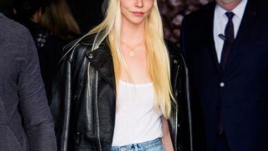 Anya Taylor-Joy only wears jeans and controversial flats